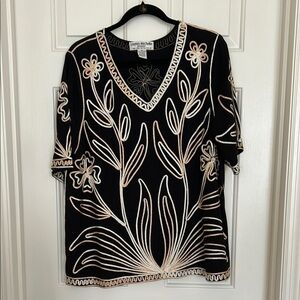 Lauren Michelle Black and White Graphic Short Sleeve Tunic